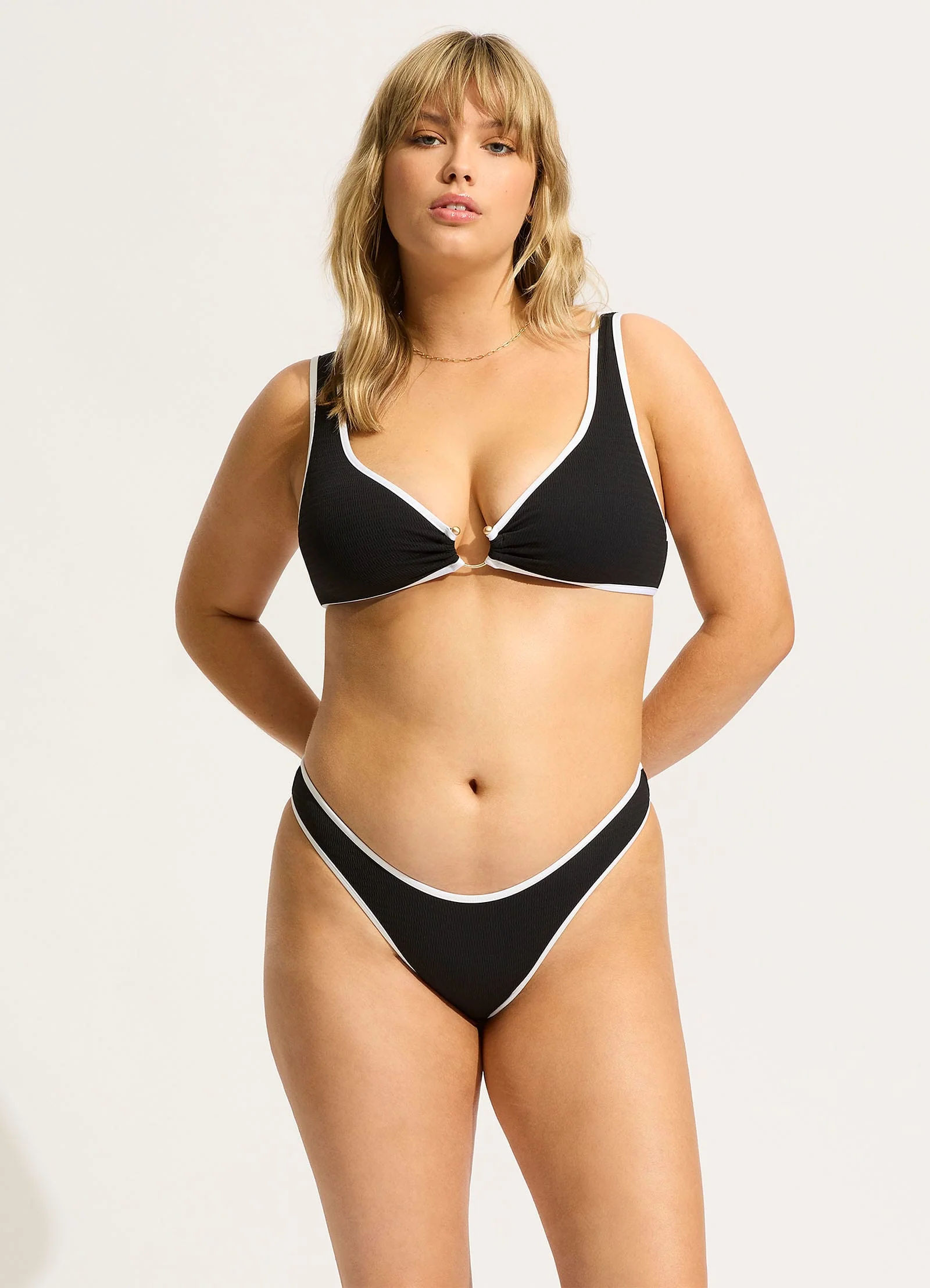 Beach Bound Ring Front Tank Bikini Top - Black - Image 7